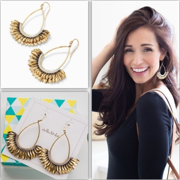 Stella & Dot | Bronze GoldβοΈPegasus Statement Earrings - Picture 6 of 13